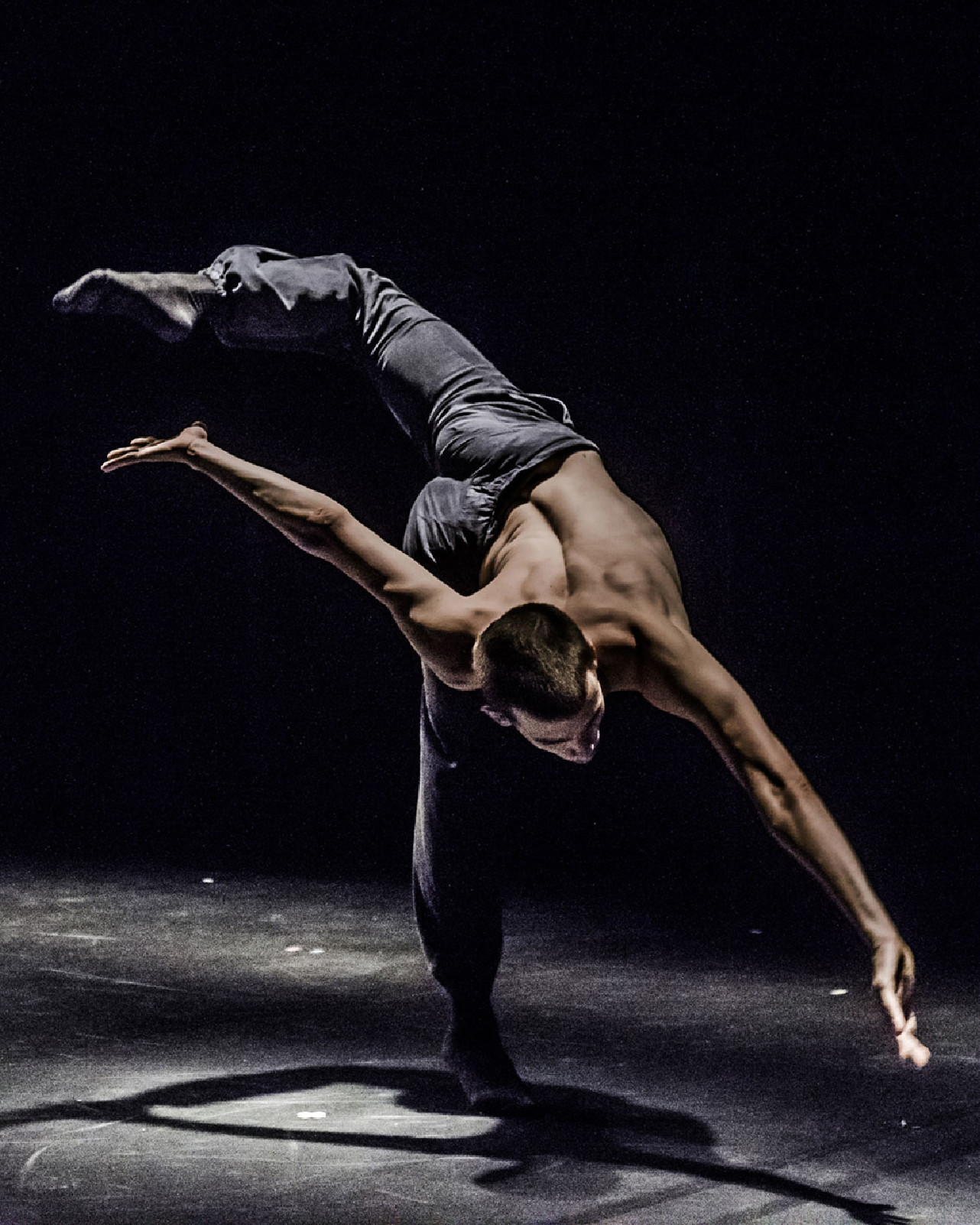 Kibbutz Contemporary Dance Company (IL)